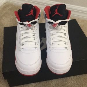 Air Jordan 5 retro ( GS) white black red
